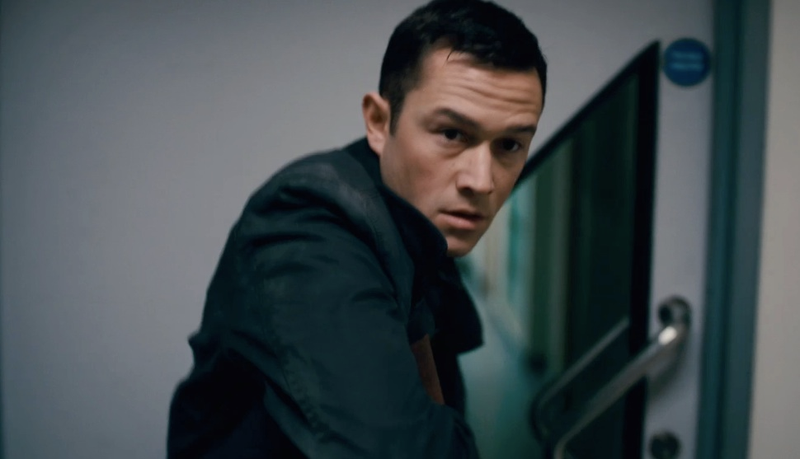 Illustration for article titled We break down the new Dark Knight Rises trailer, screencap by screencap